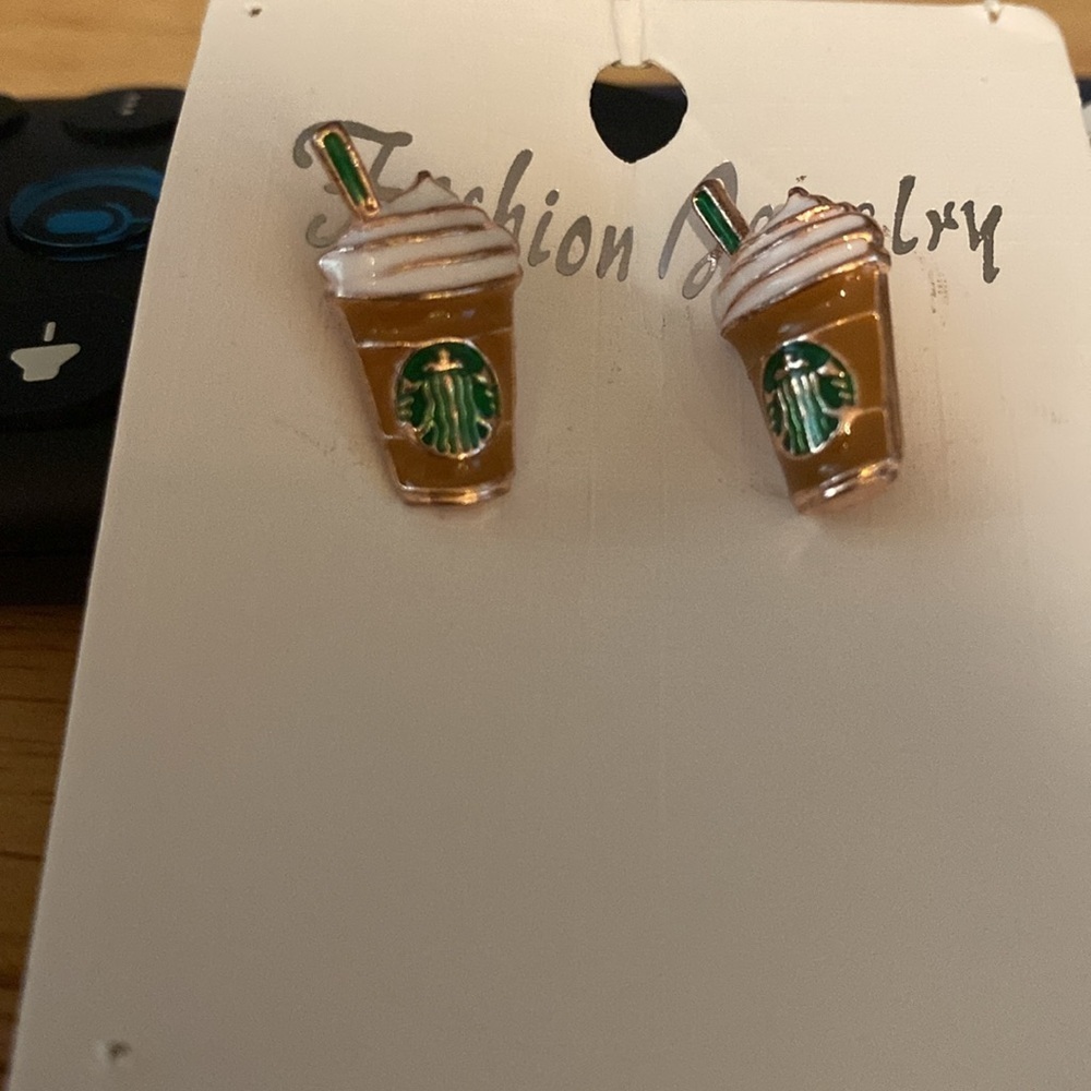 Coffee post earrings - Picture 3 of 3